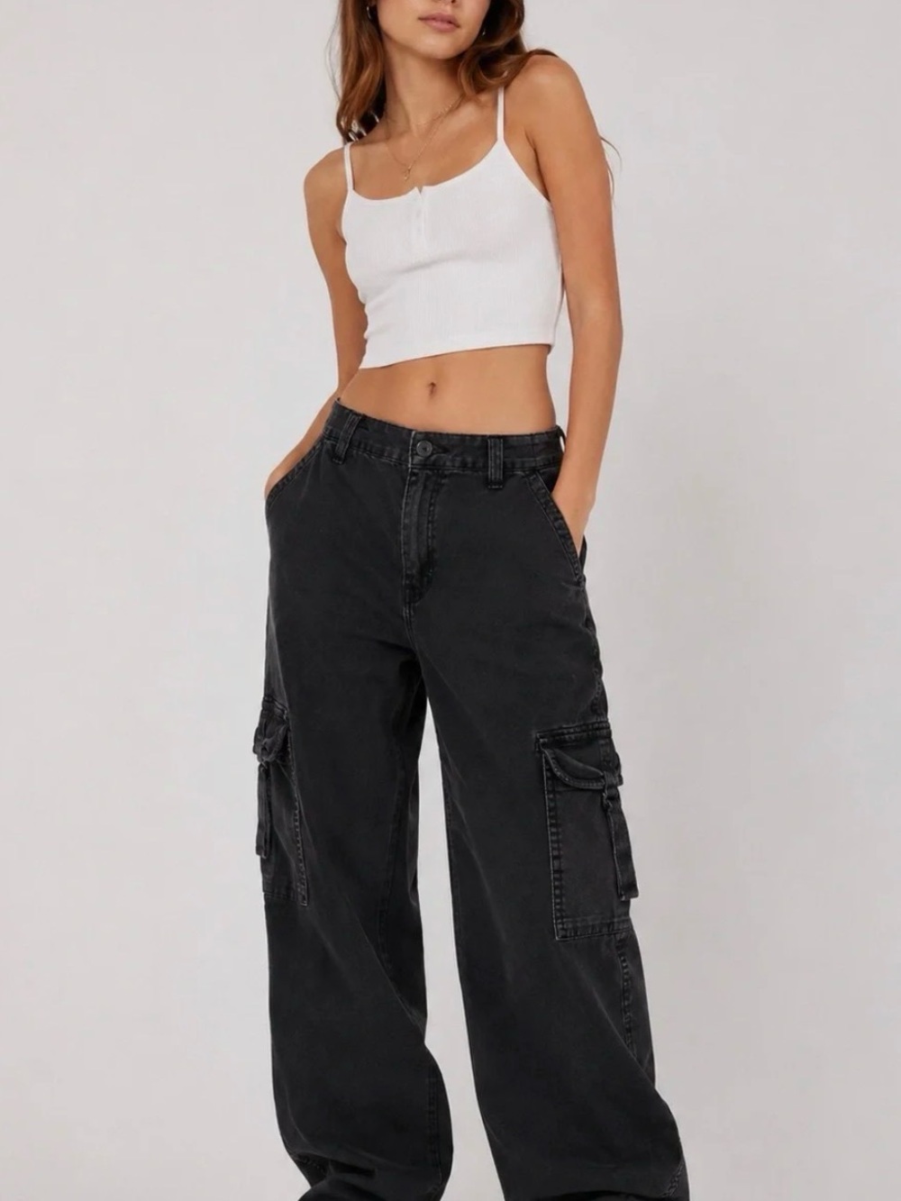 American Eagle cargo pants 🤍